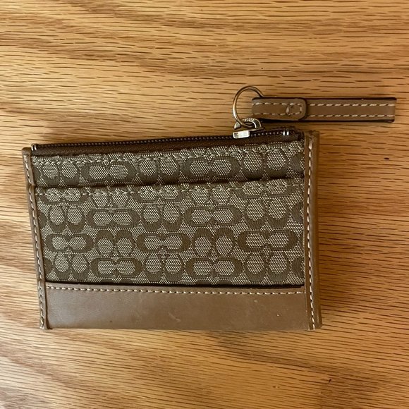 Coach Vintage ID Wallet - Picture 6 of 6
